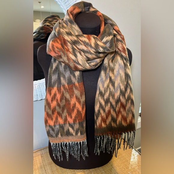 Etereo acrylic scarf / shawl made in Germany new without tags! - Picture 1 of 7